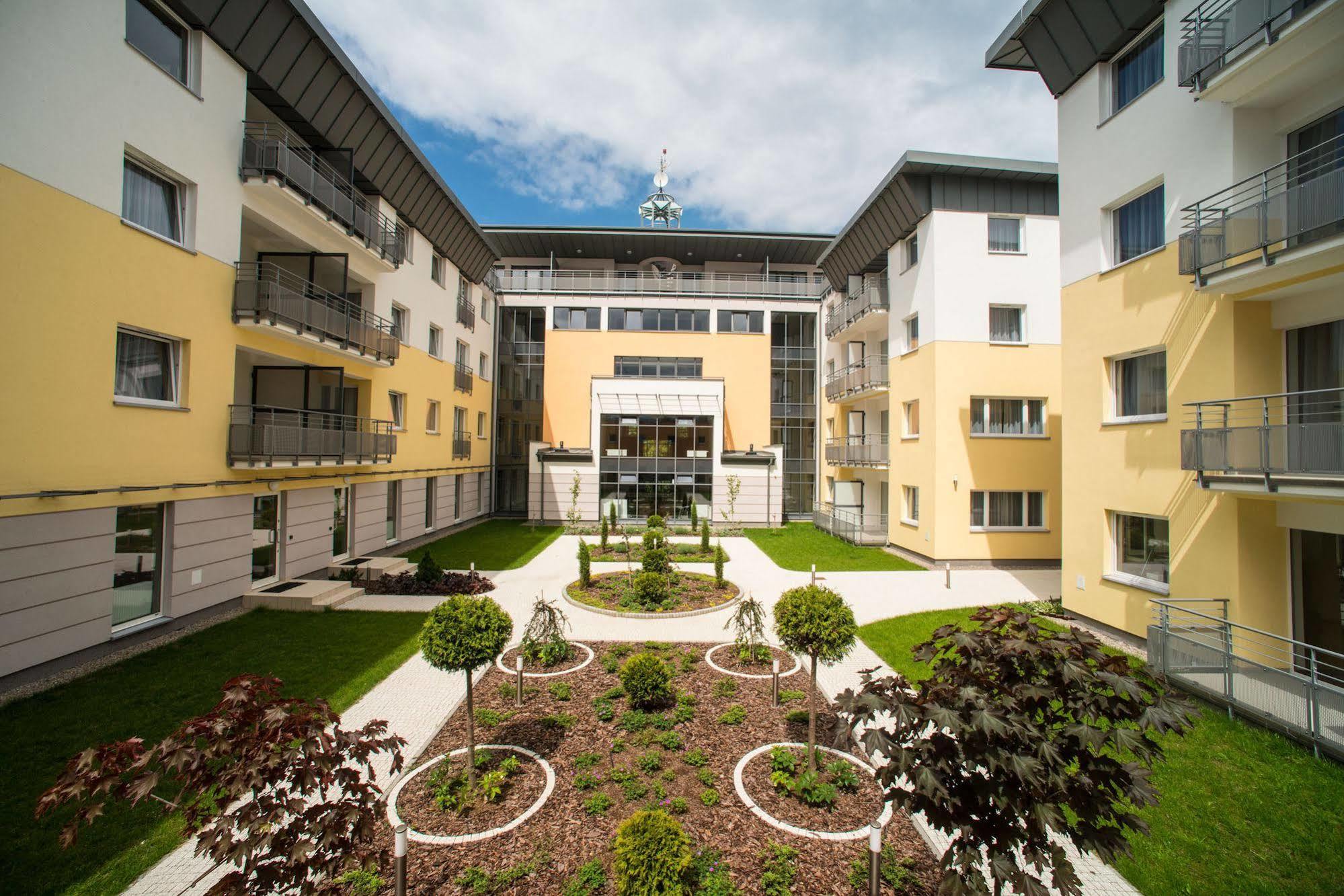 Atrium Apartamenty Сарбиново Экстерьер фото